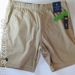 U.S. POLO ASSN. Short Pants Tan color.